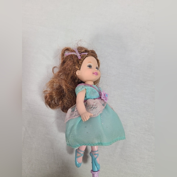 2006 Barbie in The 12 Dancing Princesses Janessa Kelly Doll - Picture 4 of 4